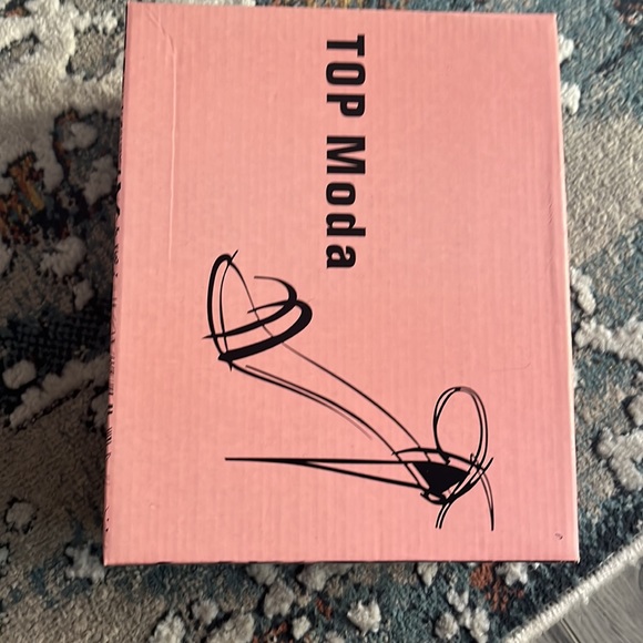 TOP Moda Heels - Picture 4 of 4